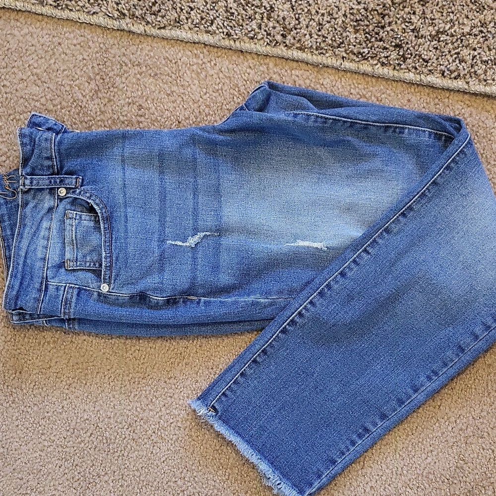 Copperflash High Rise Slim Straight Frayed Hem Jeans. Size 6 - Picture 16 of 16